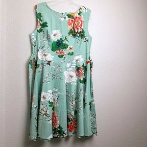 An Aranee Women's 1950's Inspired Scoop Neck Dress